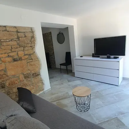 Apartment Fenix Plovanija